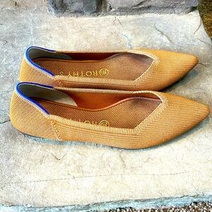 🤩Rothy’s The Point🤩